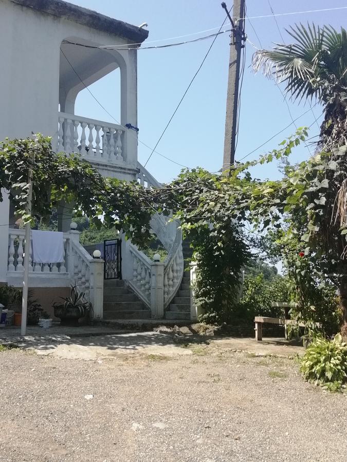 Geno Guest House Kvariati Exterior photo