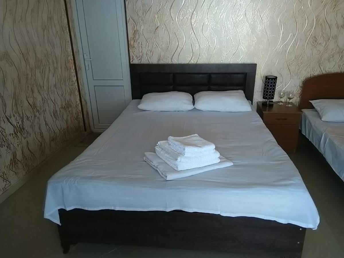 Geno Guest House Kvariati Exterior photo